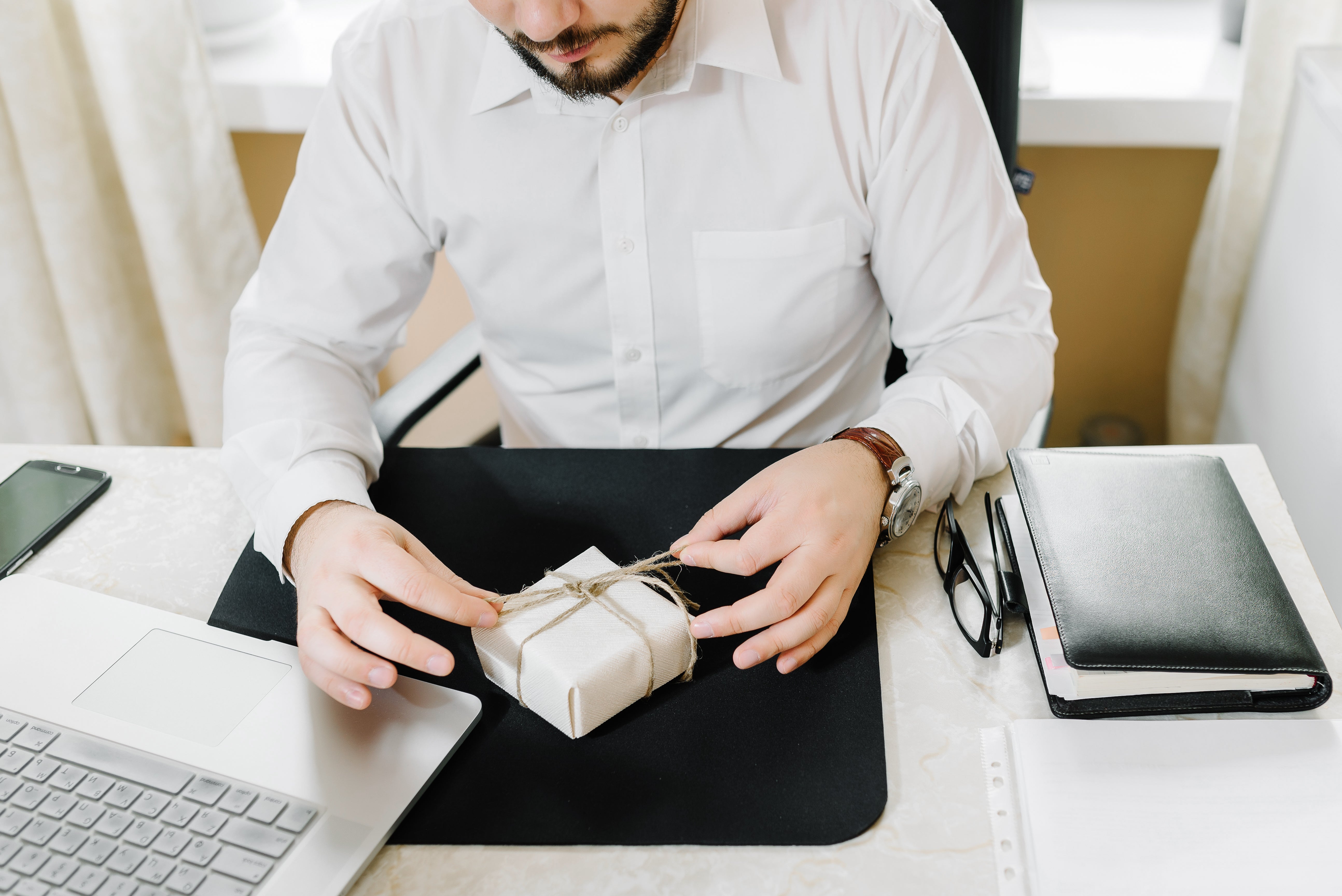 The Art and Science of Corporate Gifts