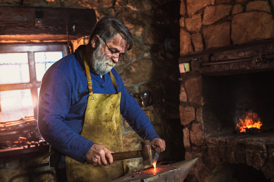 Steels Compared Damascus 1095 15N20 Vs D2 Steel Old World Steel steels-compared-damascus-1095-15n20-vs-d2-steel-old-world-steel